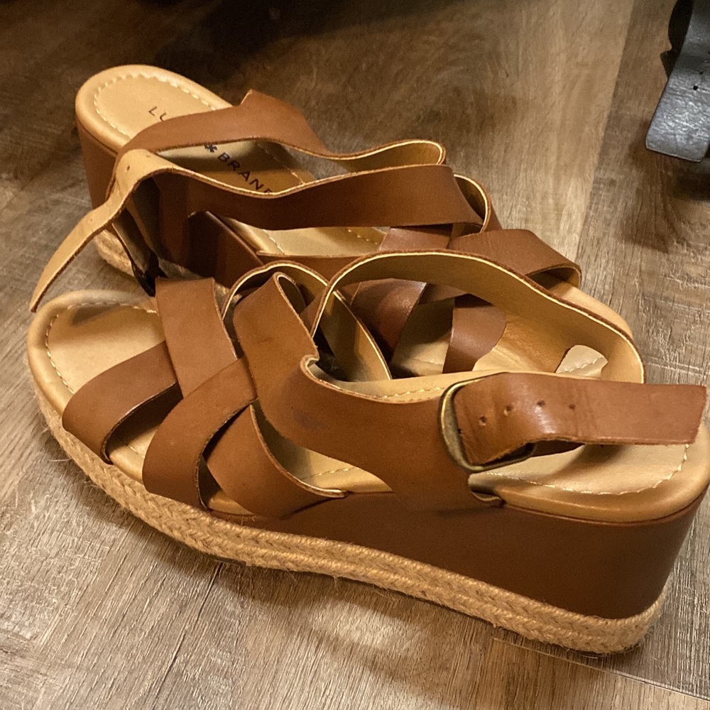 Womens sandals